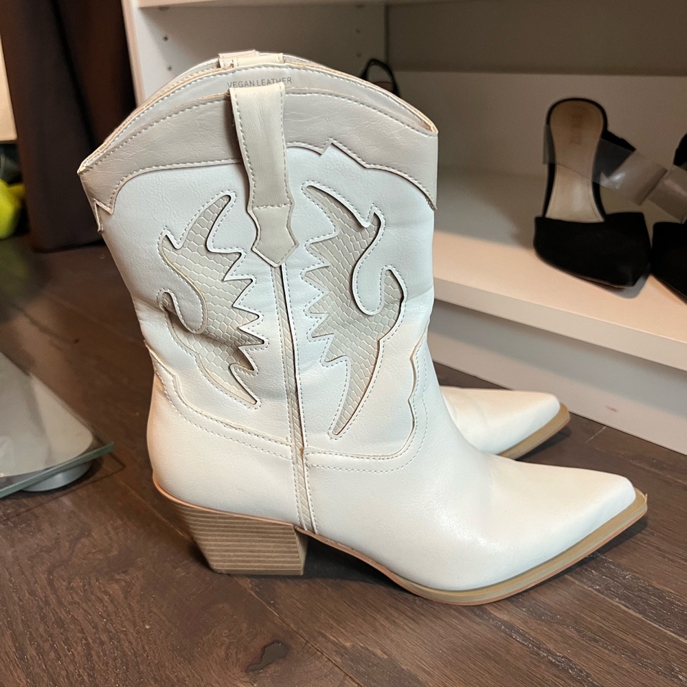 White Vegan Leather Western Cowgirl Boots - Women's